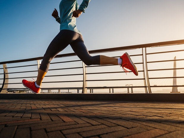 mujer corriendo